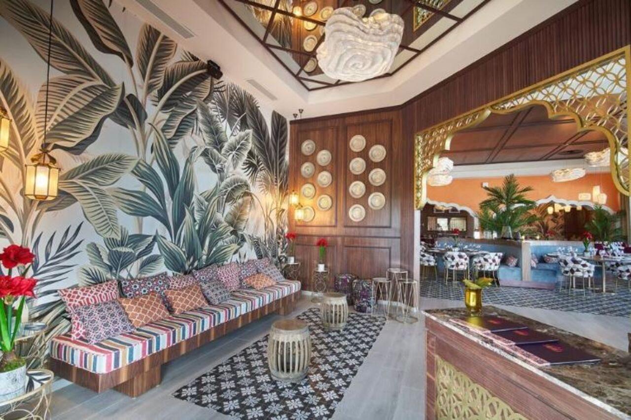 Bahia Principe Grand Punta Cana Exterior foto The interior of the restaurant