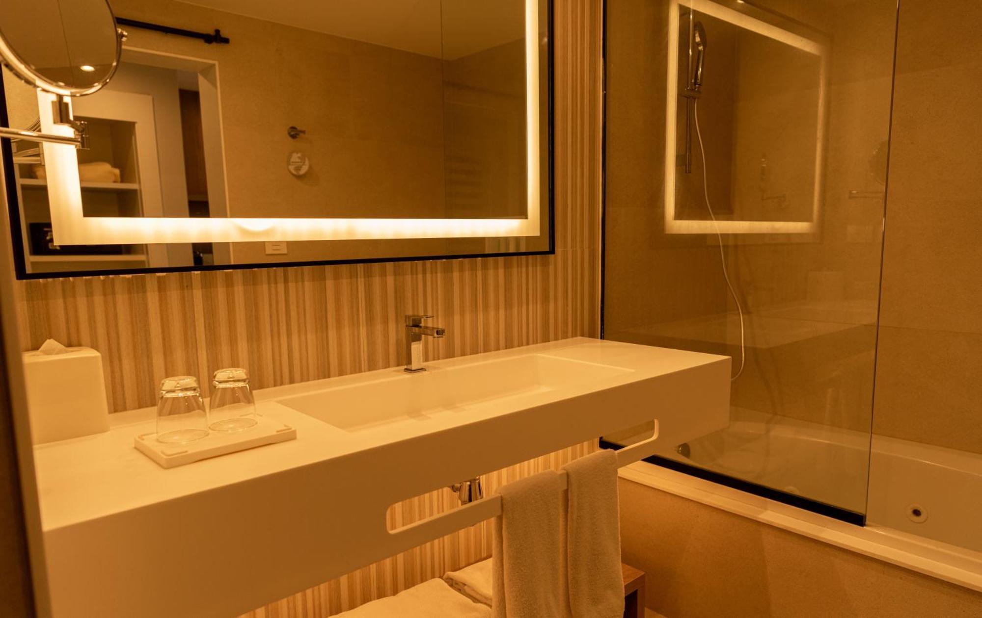 Bahia Principe Grand Punta Cana Exterior foto Bathroom