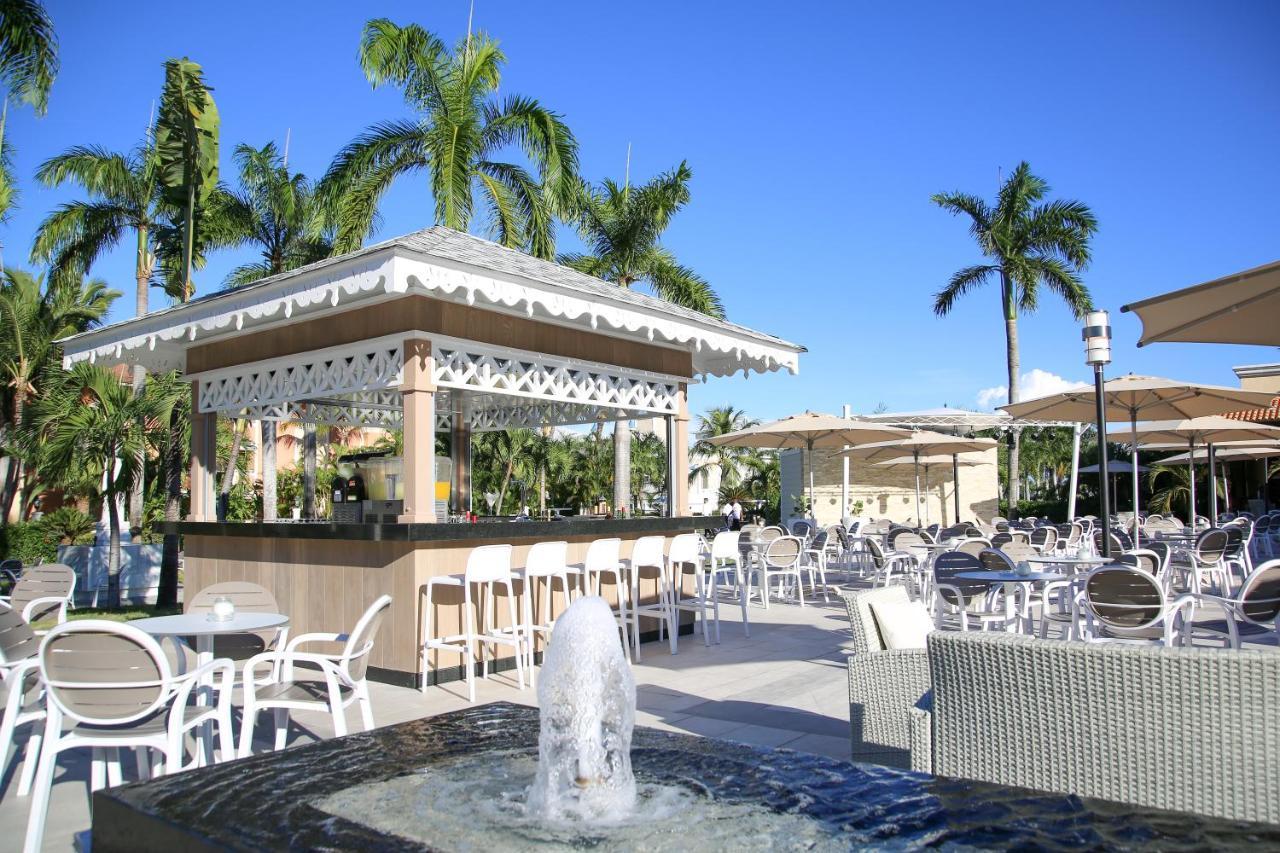 Bahia Principe Grand Punta Cana Exterior foto The pool at Atlantis Paradise Island